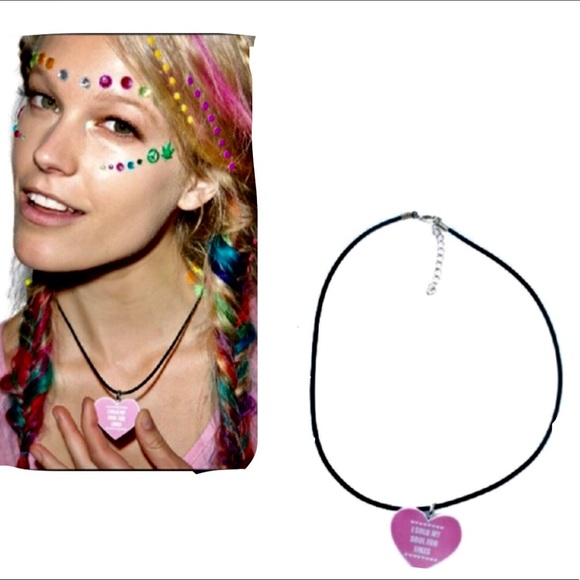 CHOCKER & HEART PENDANT 💘I SOLD MY SOUL FOR LIKES - Picture 3 of 8
